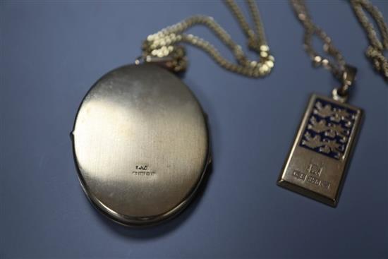 A 9ct gold locket on a 9k chain, and two other 375 pendants on 375 chains, gross 38.7 grams.